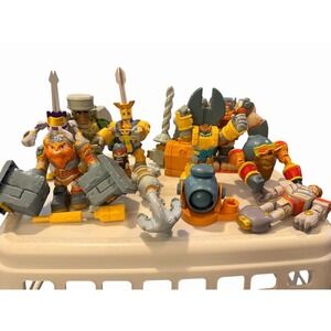 Little Tikes Kingdom‎ Builders Lot Of 8 Characters + Extras